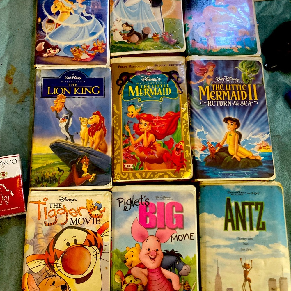 9 CLASSIC DISNEY VHS TAPES WORTH MONEY AND LIKE NEW..